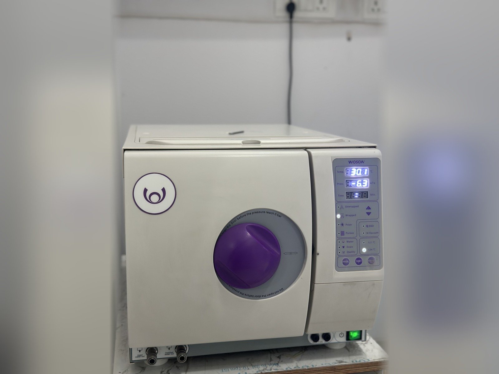 Steam Sterilizer (Autoclave) - slide 1